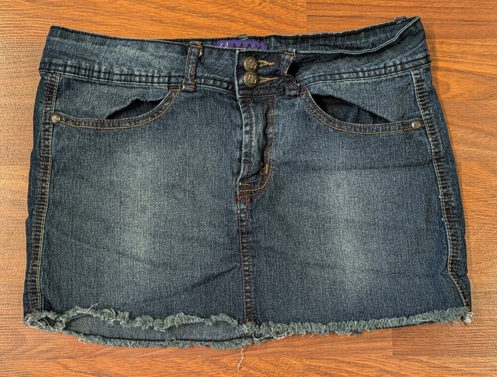 Miley Cyrus Max Azria Juniors 11 Denim Mini Skirt Y2K Frayed Low Rise Blue